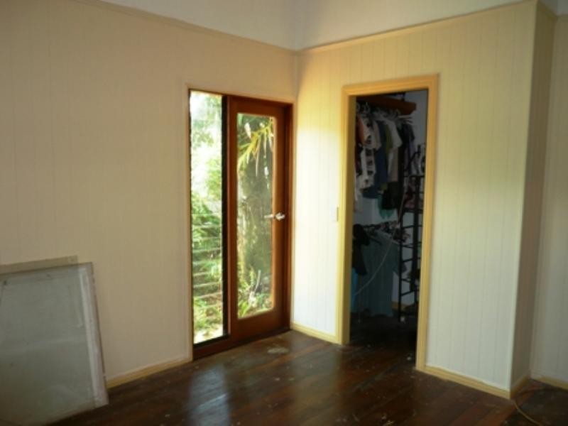 20 Allinga Close, Bentley Park QLD 4869