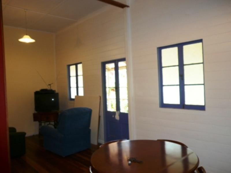 20 Allinga Close, Bentley Park QLD 4869