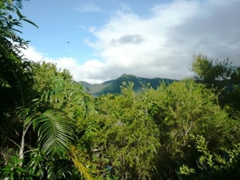 20 Allinga Close, Bentley Park QLD 4869