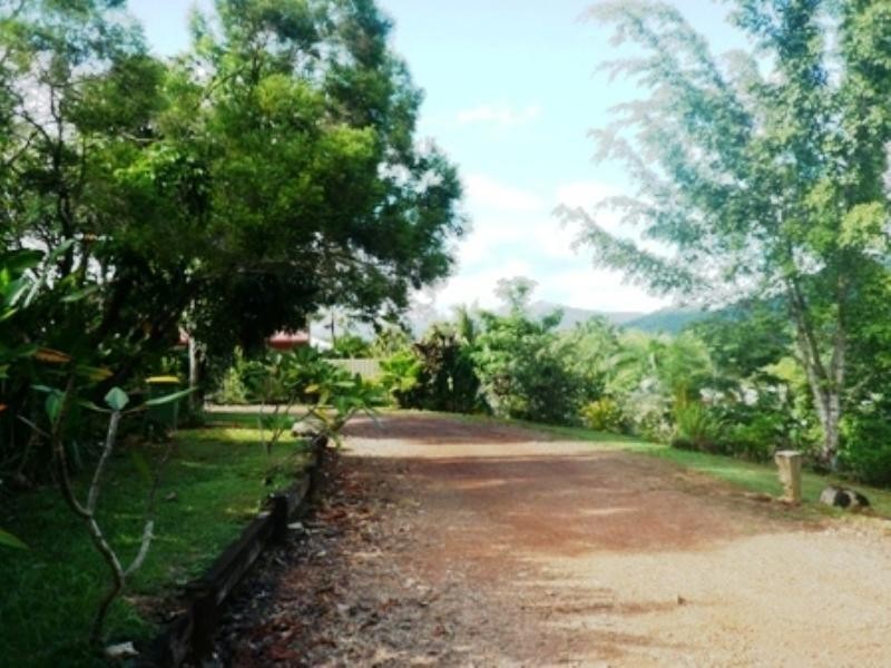 20 Allinga Close, Bentley Park QLD 4869