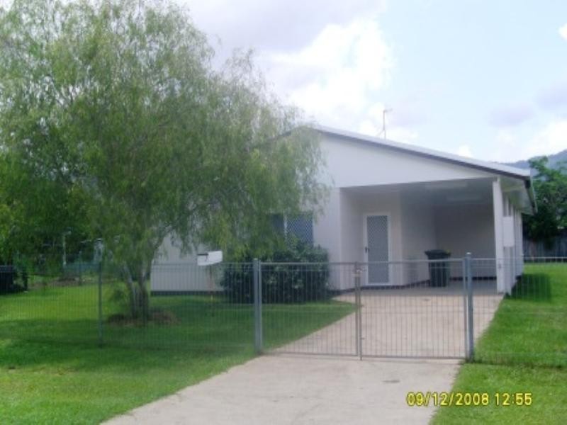 Bentley Park QLD 4869