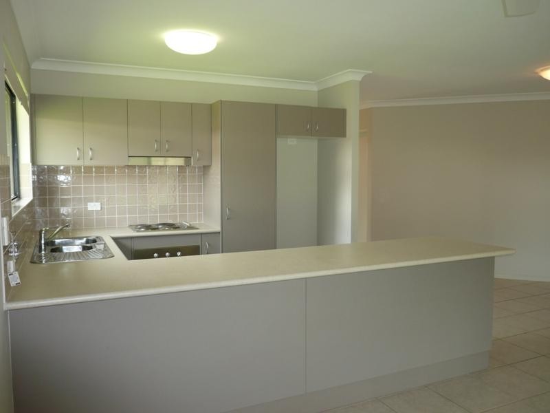 10 Timberlea Drive East, Bentley Park QLD 4869