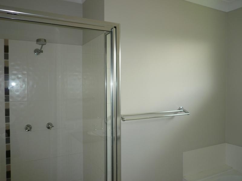 10 Timberlea Drive East, Bentley Park QLD 4869