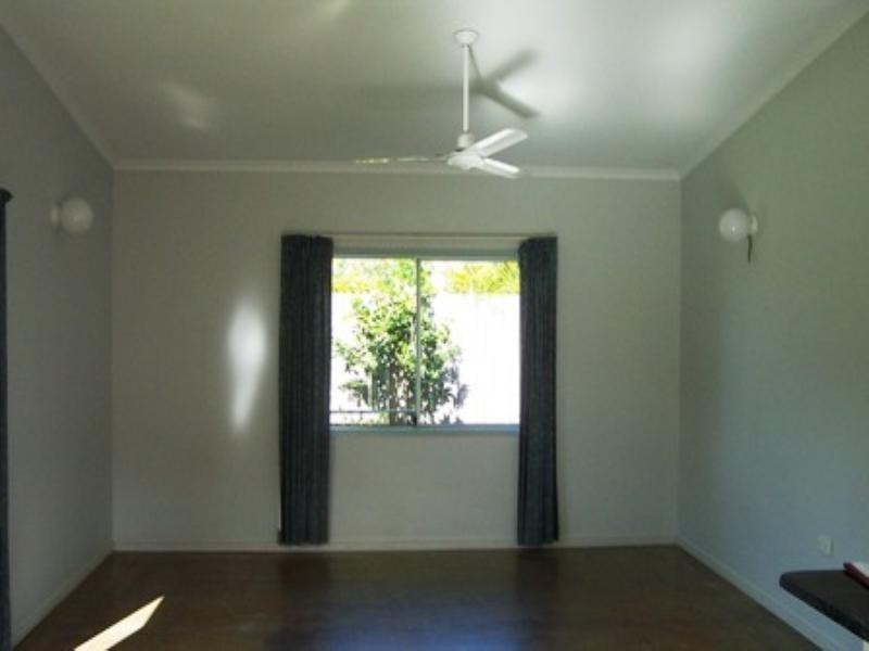 Bentley Park QLD 4869