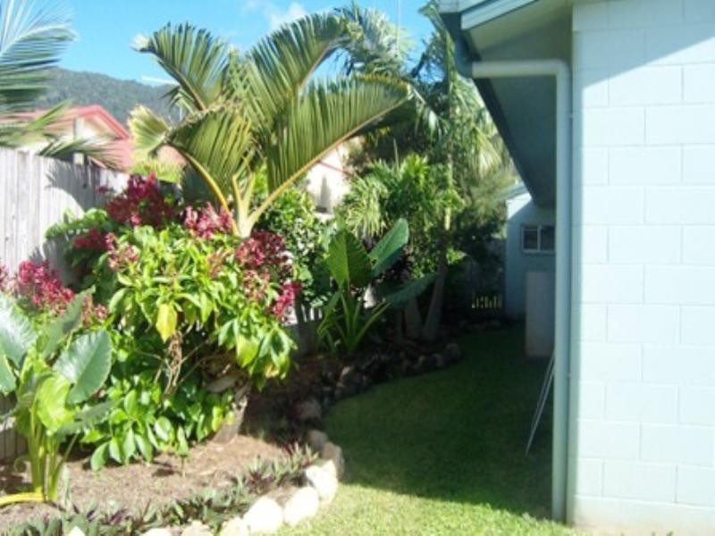 Bentley Park QLD 4869