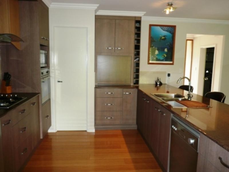 10 Lennox Street, Edmonton QLD 4869