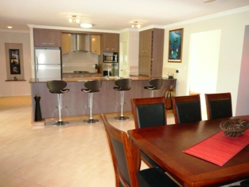 10 Lennox Street, Edmonton QLD 4869