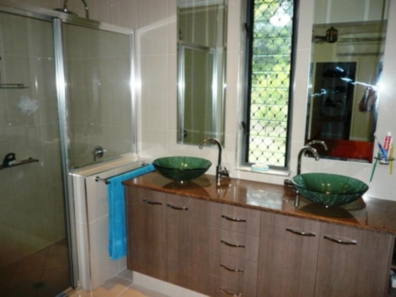 10 Lennox Street, Edmonton QLD 4869