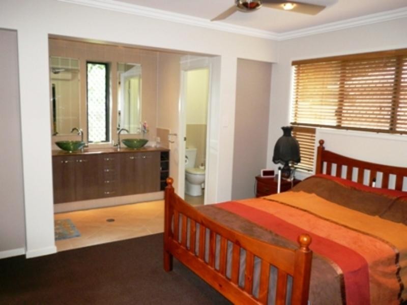 10 Lennox Street, Edmonton QLD 4869