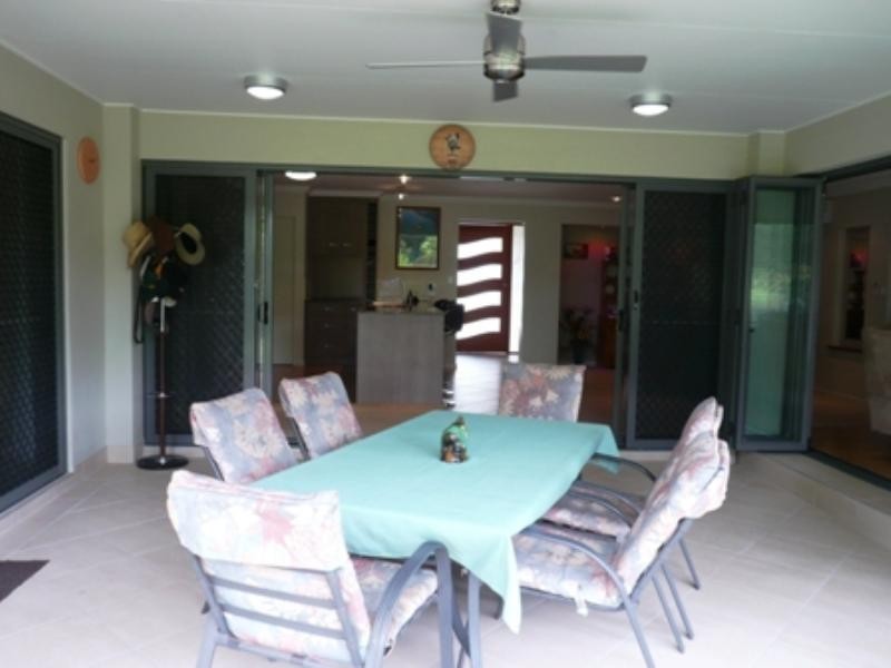 10 Lennox Street, Edmonton QLD 4869