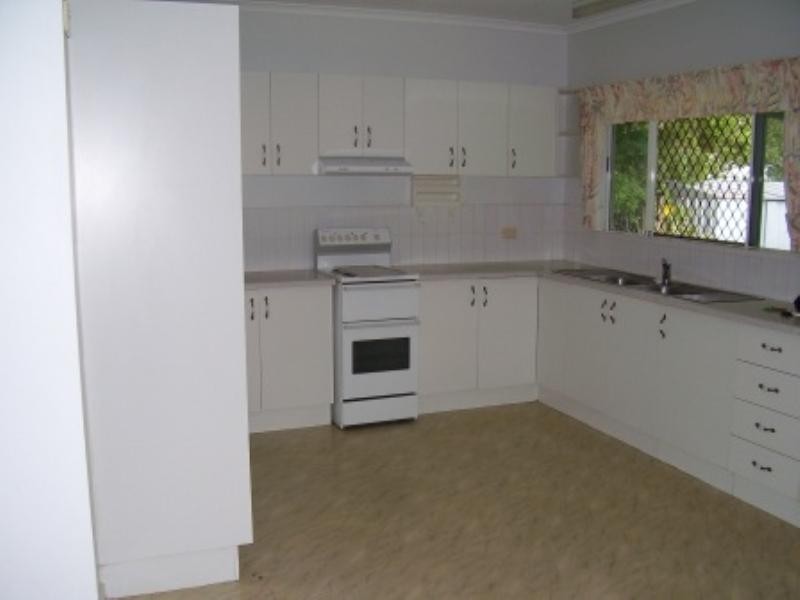 Bentley Park QLD 4869