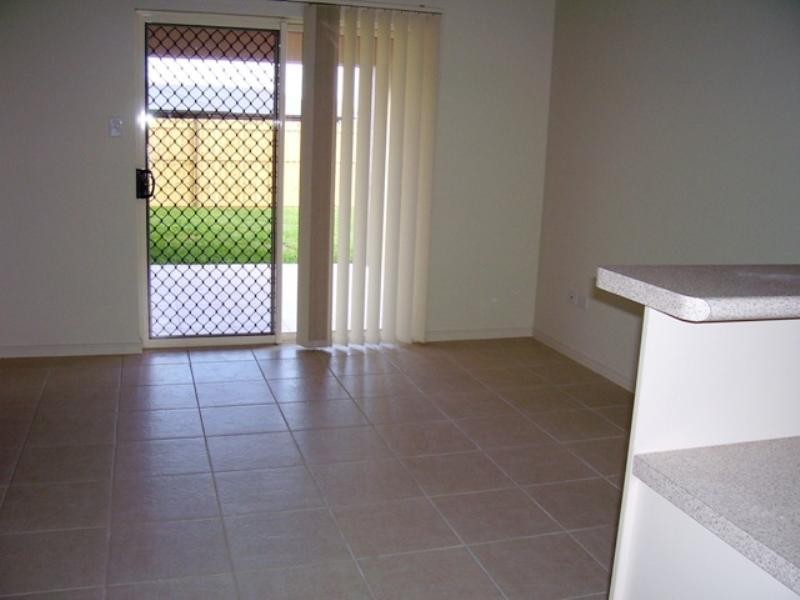 Bentley Park QLD 4869