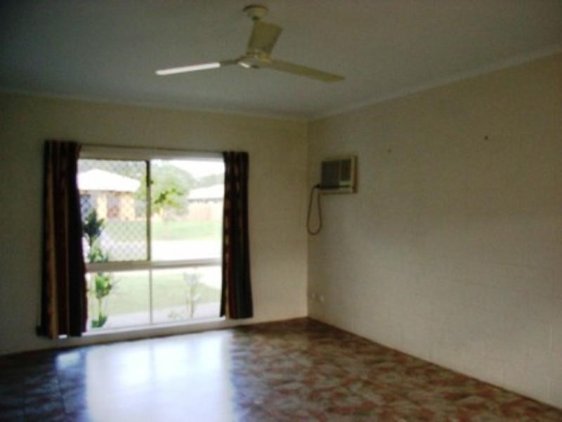 Bentley Park QLD 4869