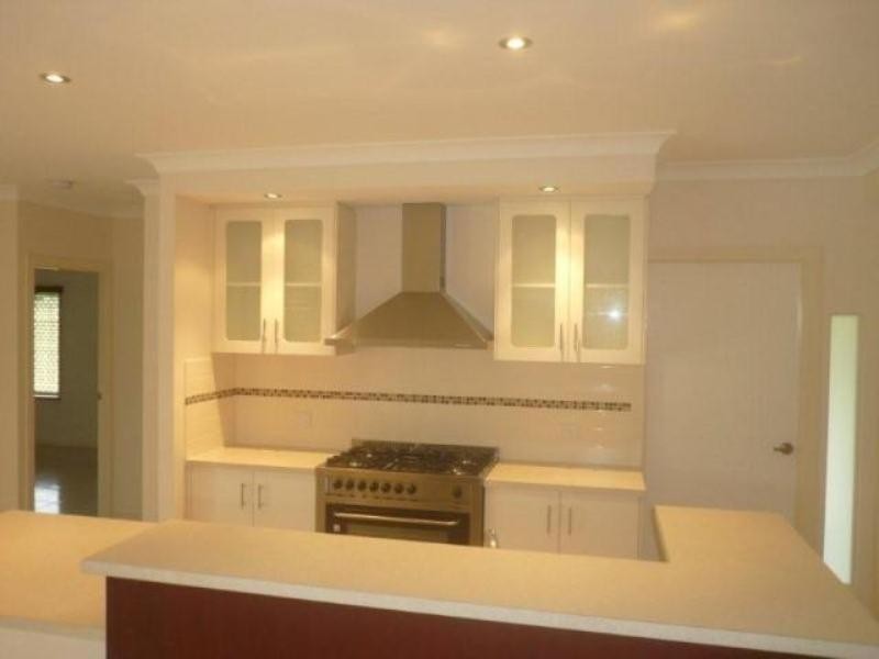 11 Lennox Street, Edmonton QLD 4869