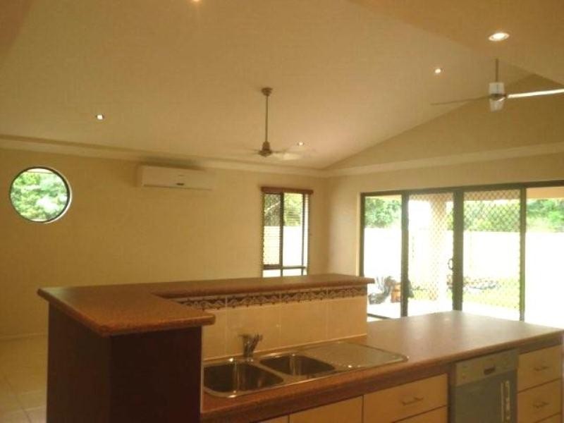 24 Lennox Street, Edmonton QLD 4869