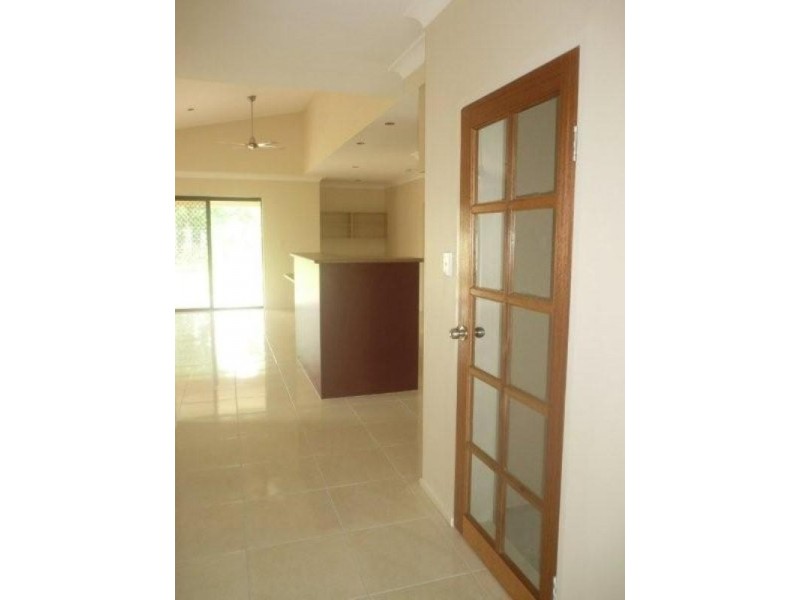 24 Lennox Street, Edmonton QLD 4869