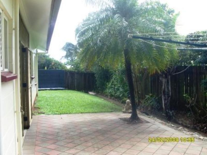 Bentley Park QLD 4869