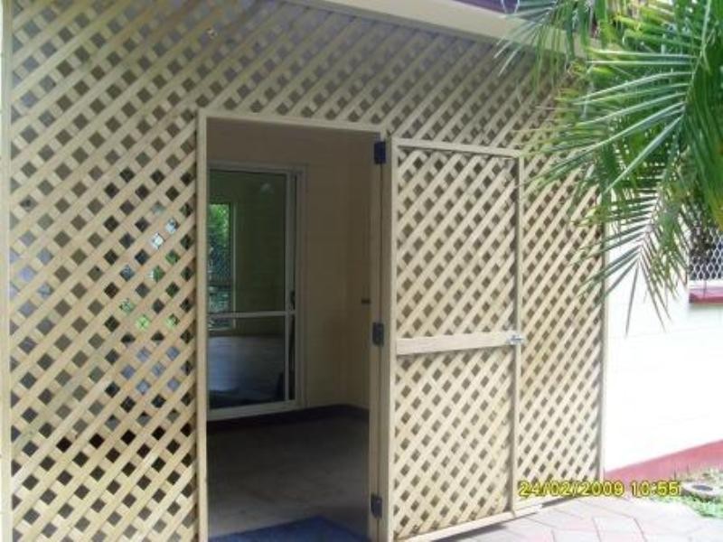 Bentley Park QLD 4869