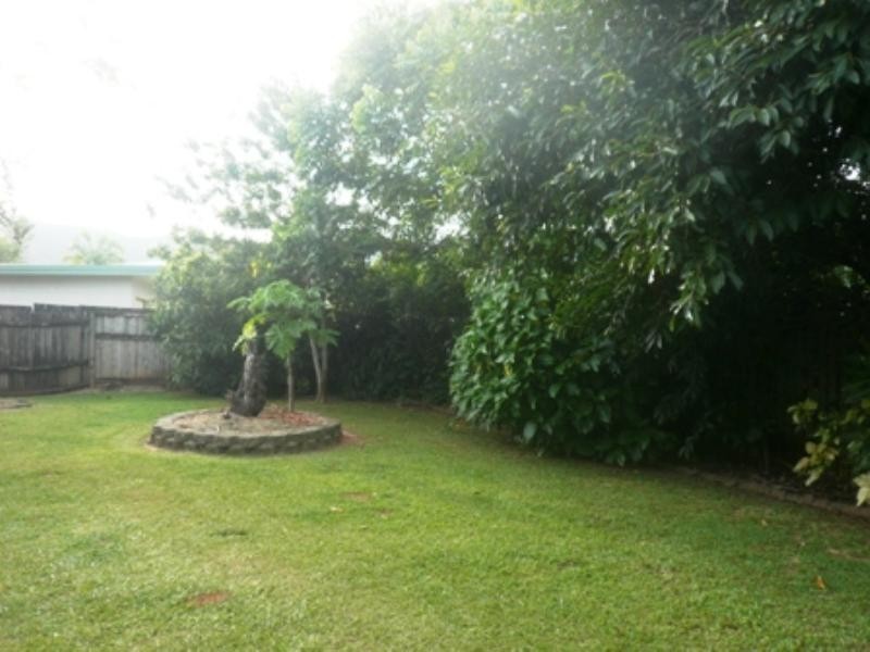 Bentley Park QLD 4869