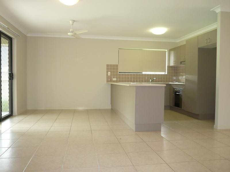 Bentley Park QLD 4869