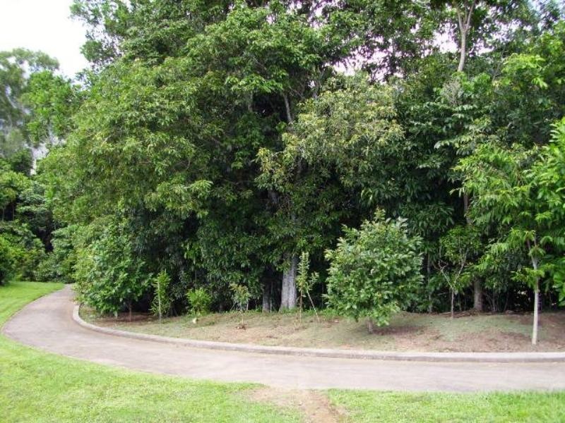 Bentley Park QLD 4869