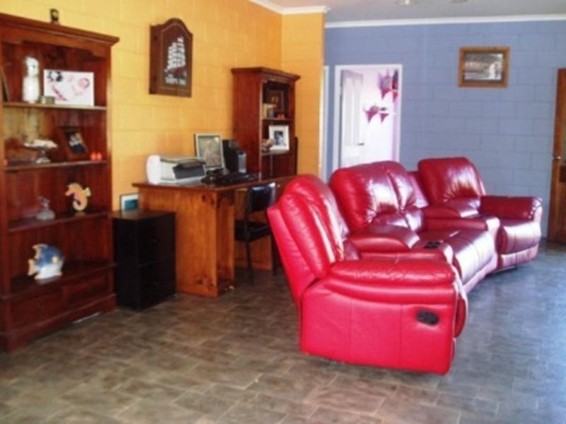 Bentley Park QLD 4869