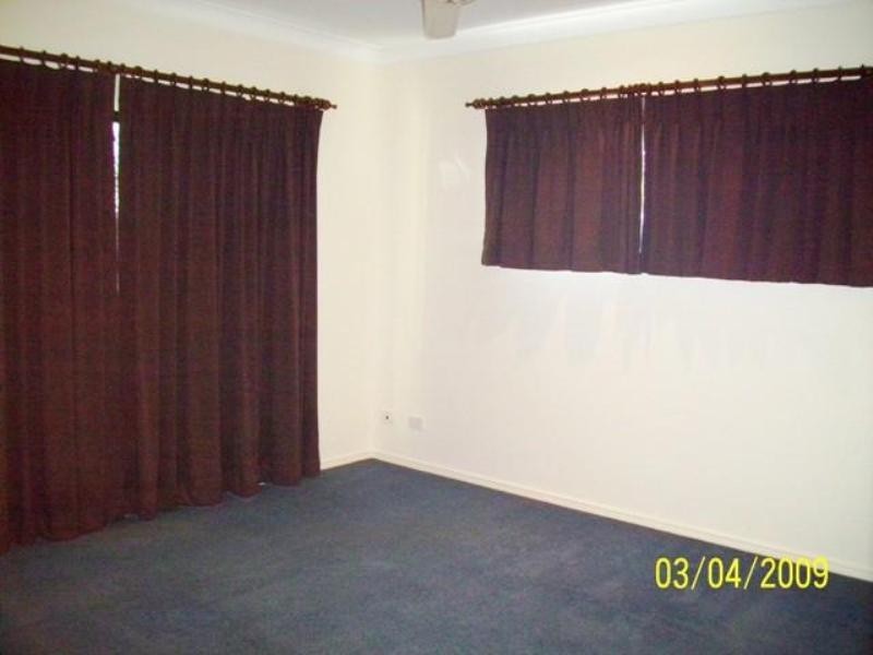 Bentley Park QLD 4869