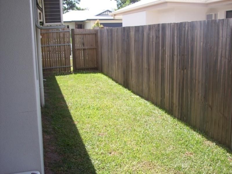 Bentley Park QLD 4869