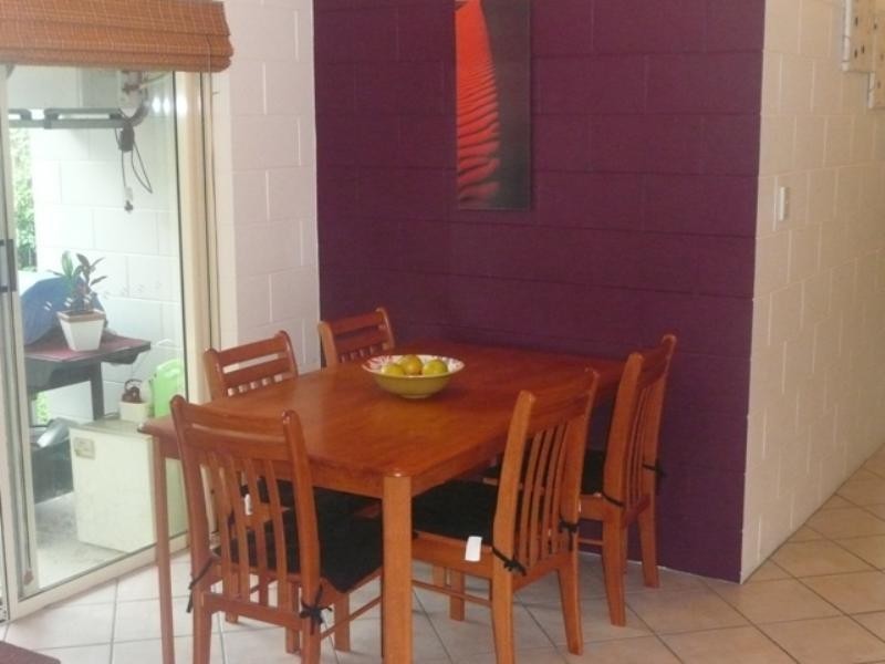 10 Lorraine Close, Bentley Park QLD 4869