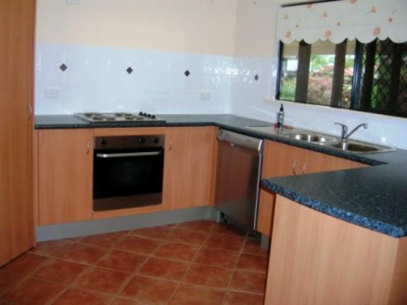 Bentley Park QLD 4869