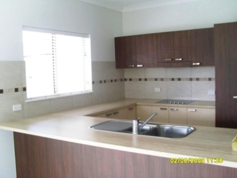 Bentley Park QLD 4869