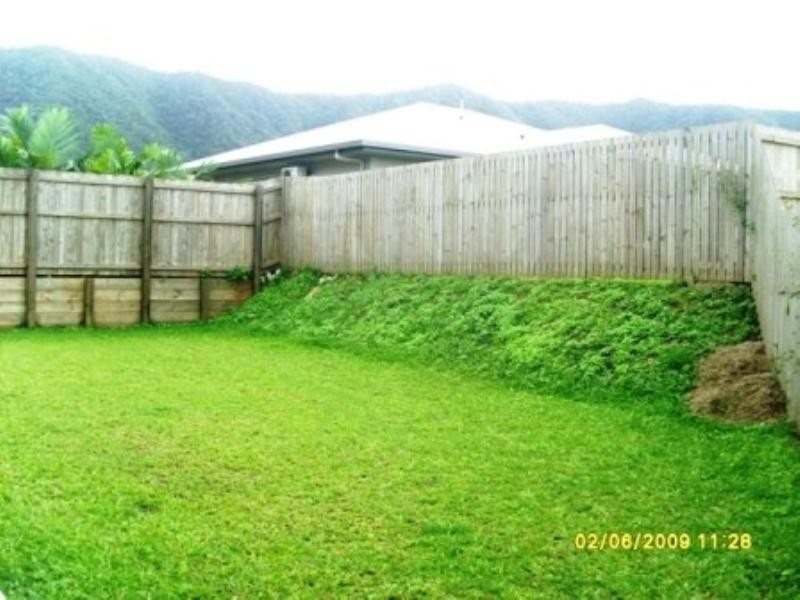 Bentley Park QLD 4869