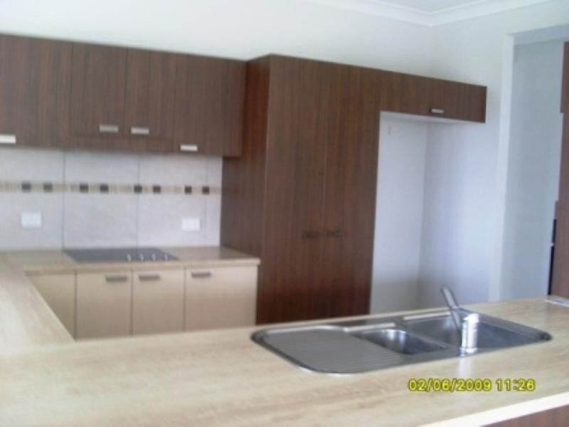 Bentley Park QLD 4869