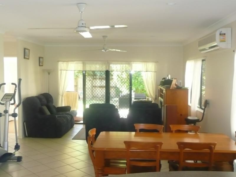 Bentley Park QLD 4869