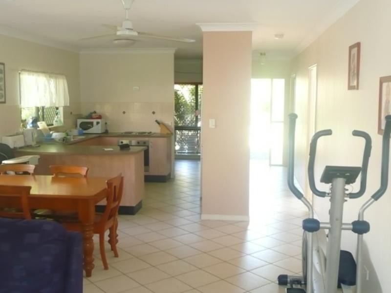 Bentley Park QLD 4869