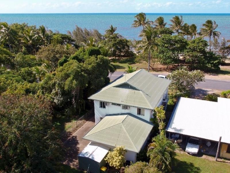 71 Casuarina Street, Holloways Beach QLD 4878