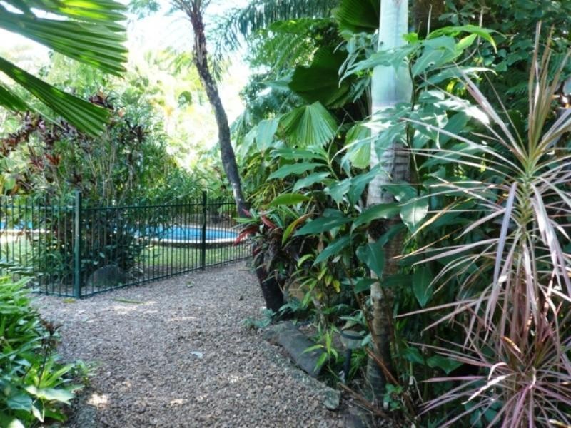 51 Bi Centennial Road, Bentley Park QLD 4869