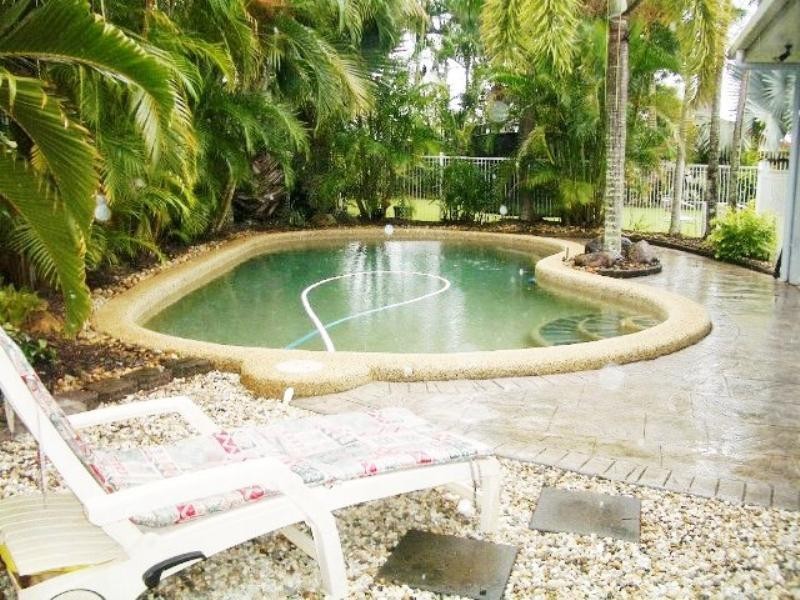 Bentley Park QLD 4869