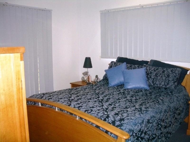 Bentley Park QLD 4869