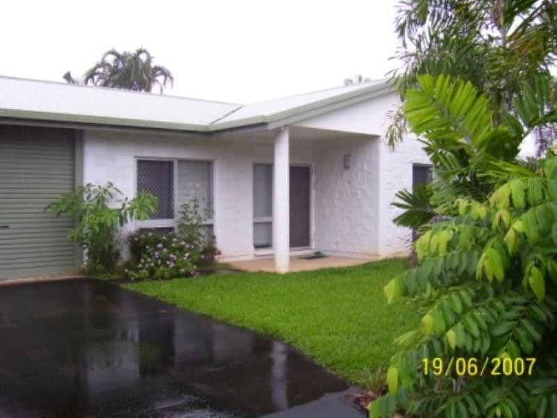 Bentley Park QLD 4869