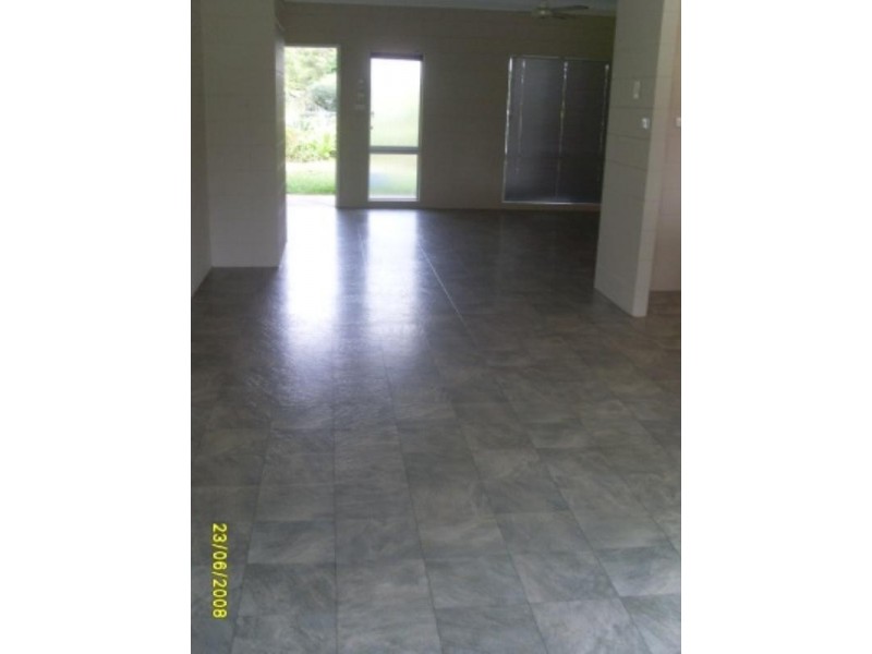 Bentley Park QLD 4869