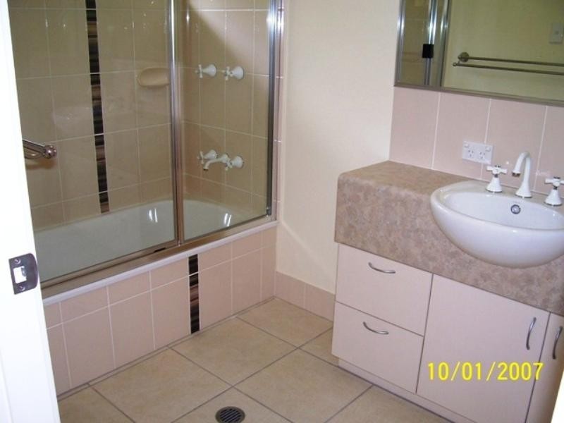 Bentley Park QLD 4869