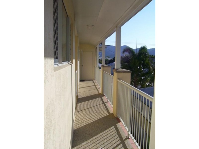 Westcourt QLD 4870