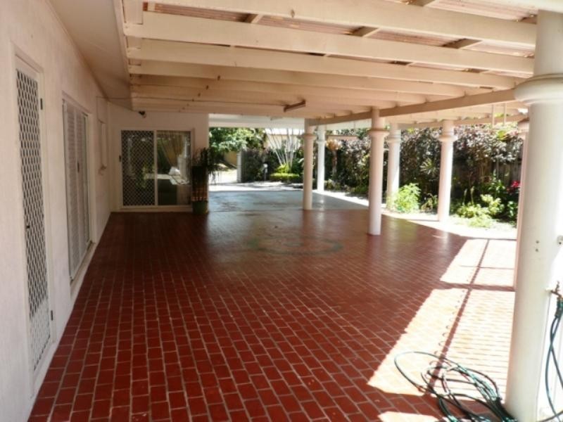 8 Keats Close, Mount Sheridan QLD 4868