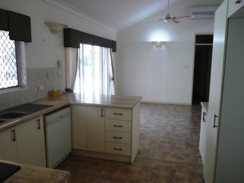 8 Keats Close, Mount Sheridan QLD 4868