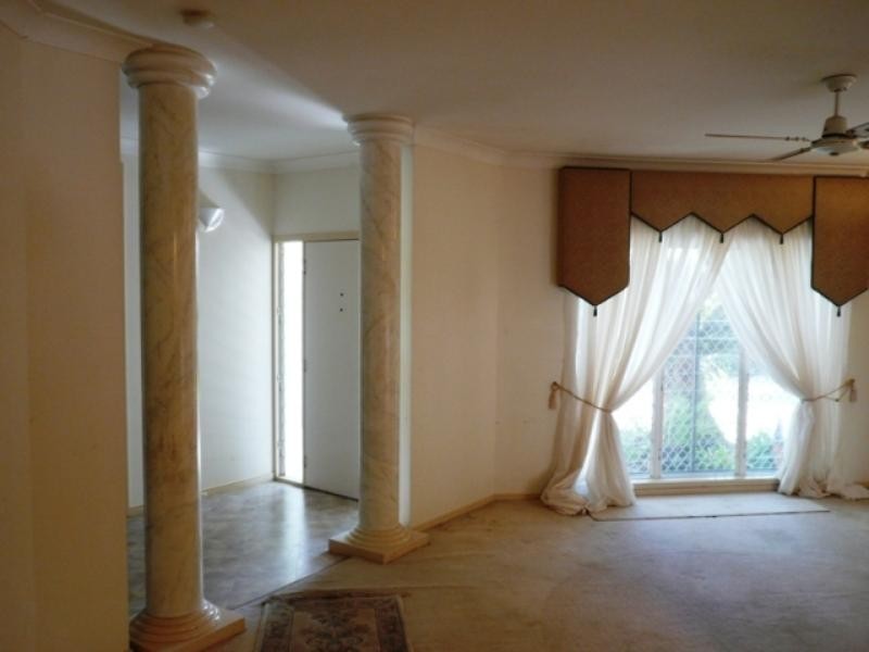 8 Keats Close, Mount Sheridan QLD 4868