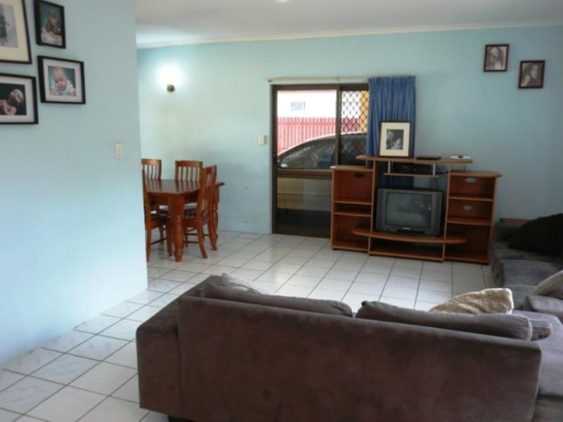 Bentley Park QLD 4869