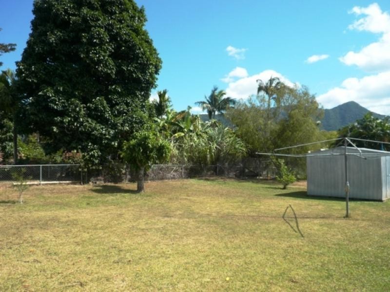 Bentley Park QLD 4869