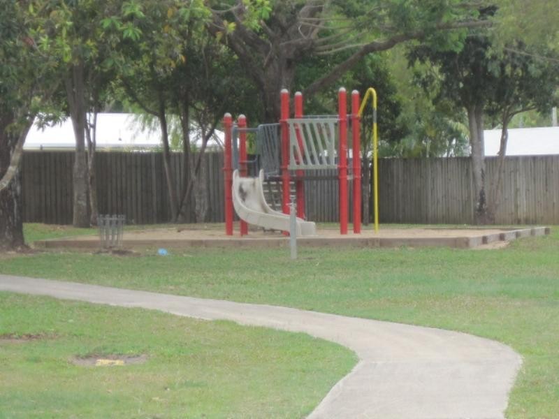 9 Adventure Close, Bentley Park QLD 4869