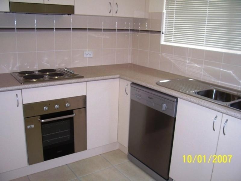 Bentley Park QLD 4869